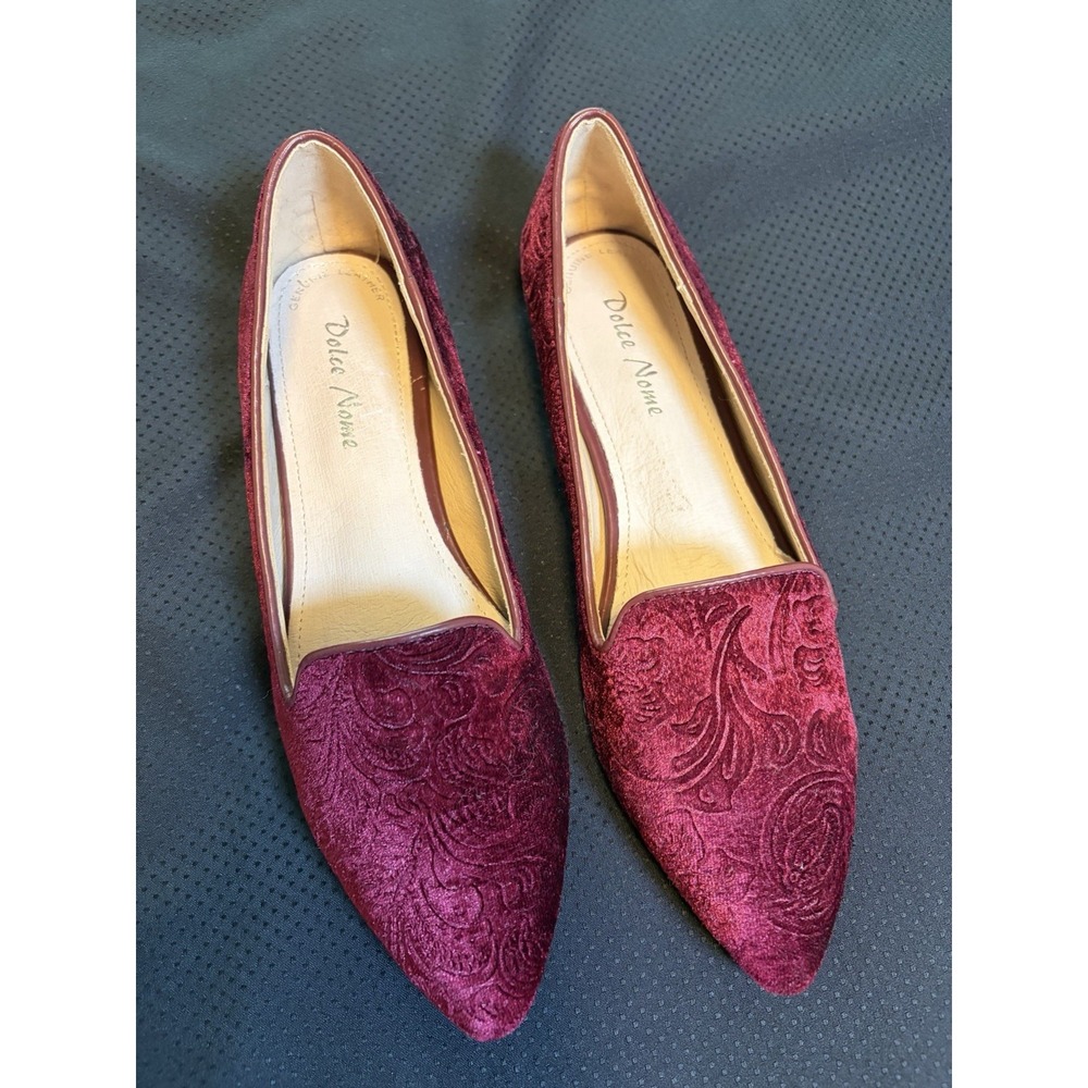 Dolce Nome Pico Burgundy Velvet Floral Damask Pointed Toe Mules Flat Shoes~Sz 7M - Picture 4 of 9
